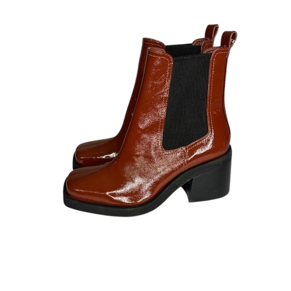 NWOT Gianni Bini Banks Crinkle Patent Double Gore Square Toe Booties Size 6 - Picture 4 of 9